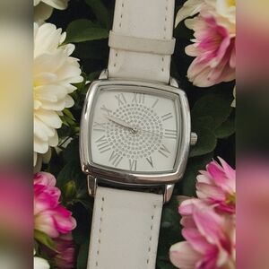 Diamond decorated vintage women watch